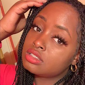 Meet your Posher, Tamirra